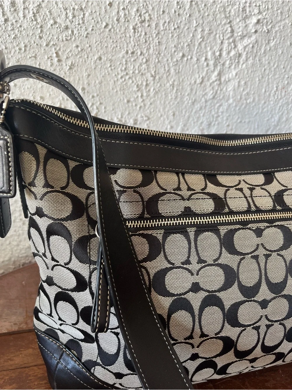 Coach large classic